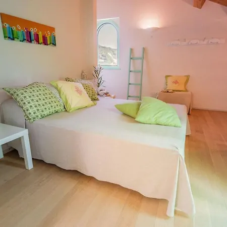 Villa Checco By Mmega Montedinove