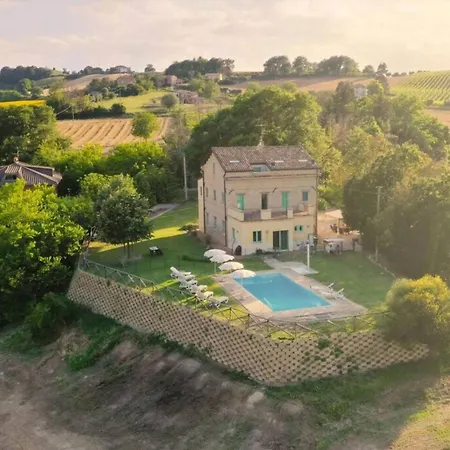 Checco By Mmega Villa Montedinove